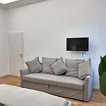 Close To Schoenbrunn I Bright Flat, Fast Wifi